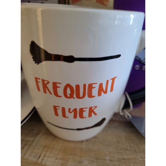 Frequent Flyer Witch 25 Oz Coffee Mug - Picture 1 of 2